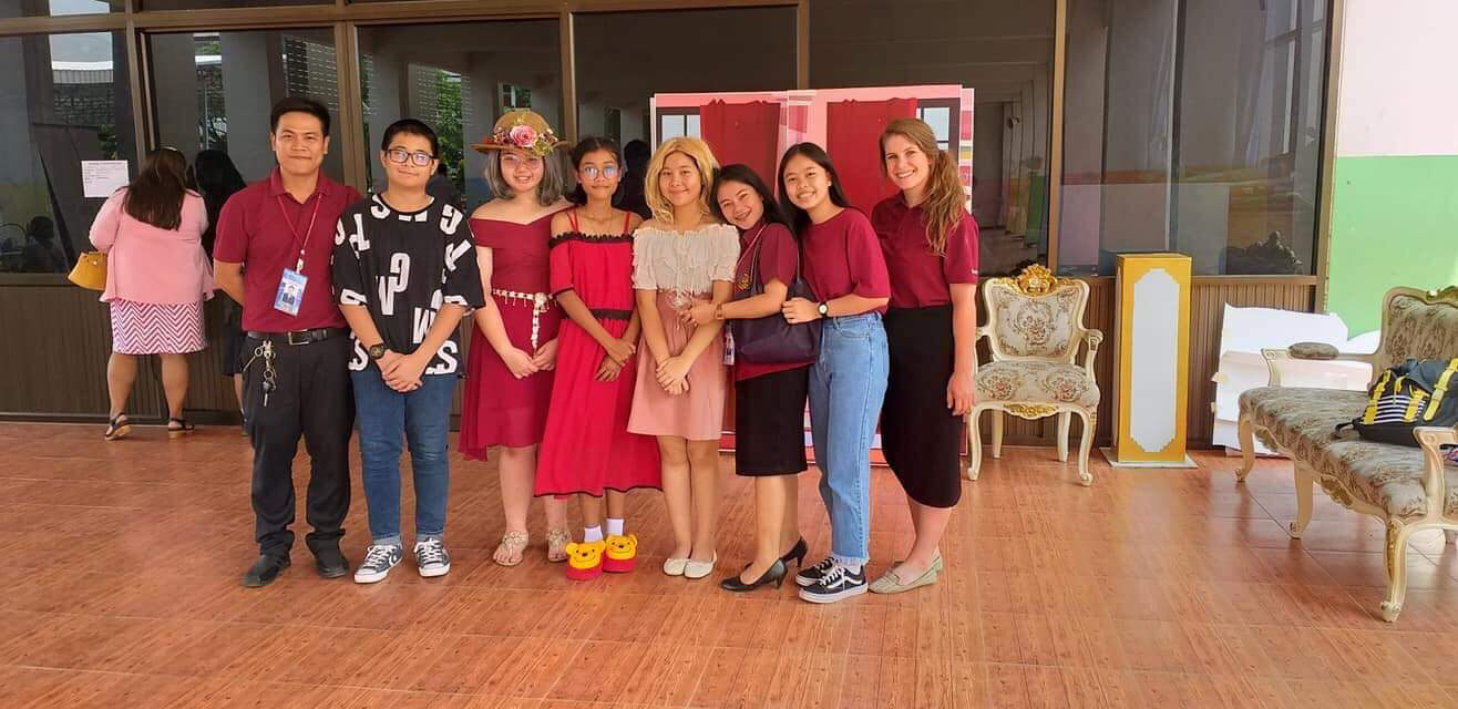 English teacher in Thailand with her students
