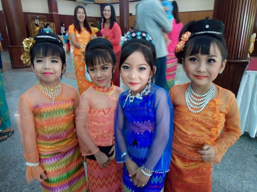 Michelle Ferguson - teaching English in Myanmar