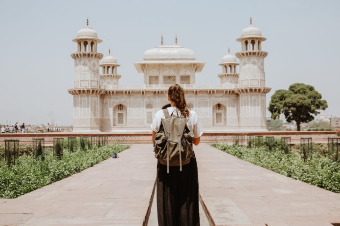 Teacher travelling the world by teaching English