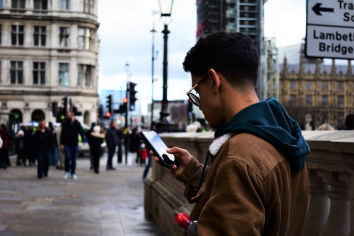 Mobile phones for travel 