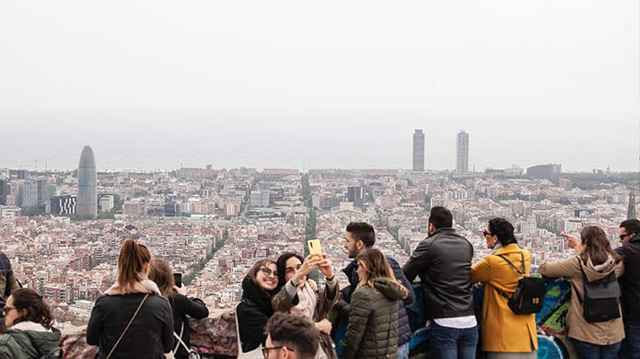 Breathtaking views of Barcelona make perfect photo opportunities with new friends