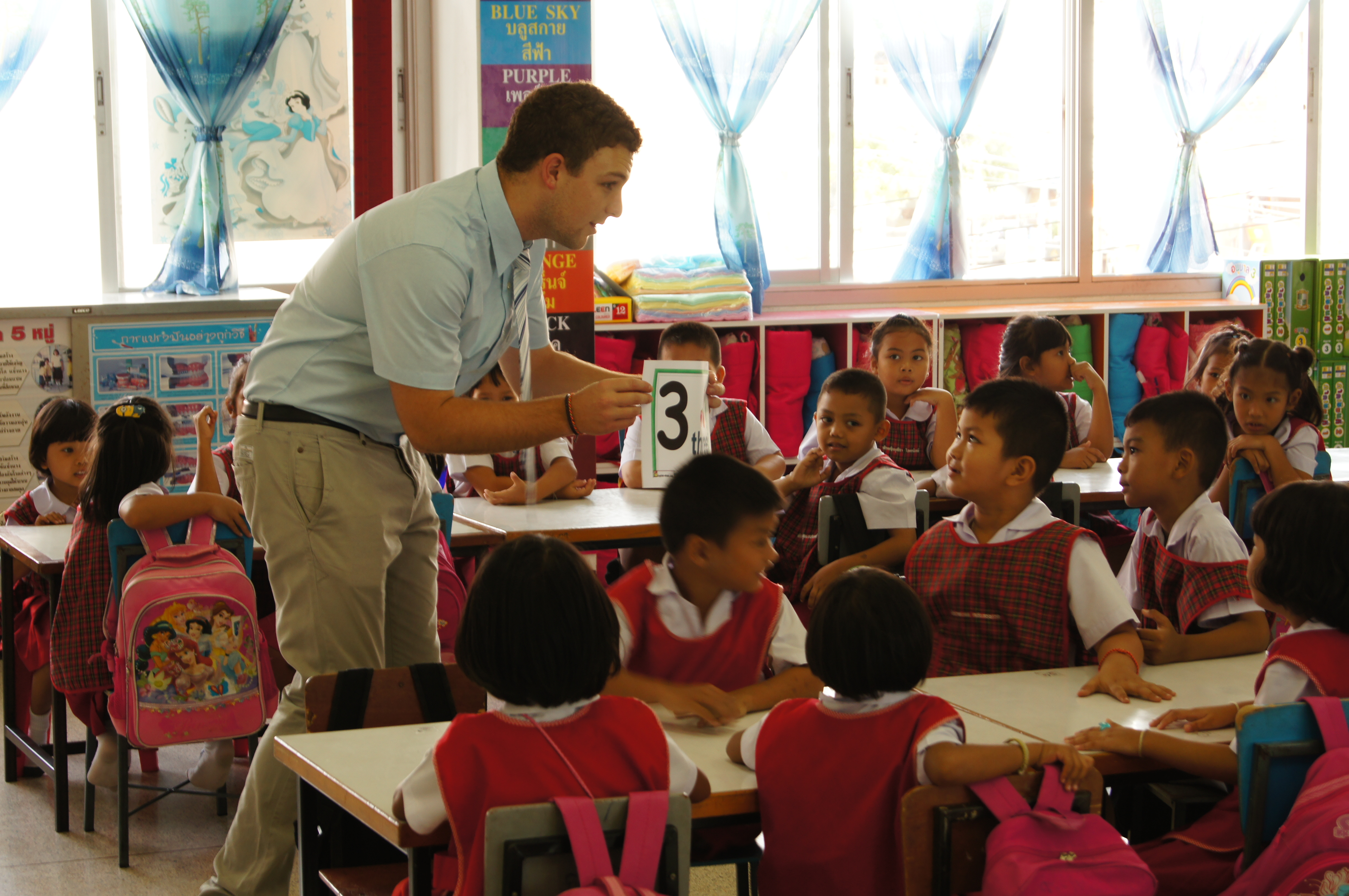 10 English Teachers in Thailand Share Their Tips For Success