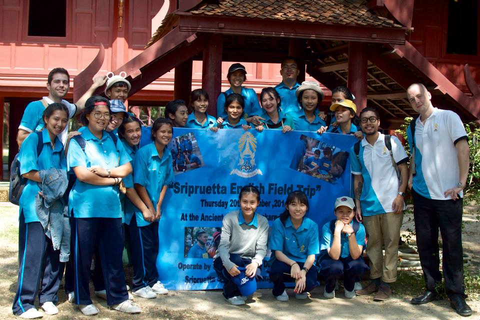 Teaching in Thailand on an English camp