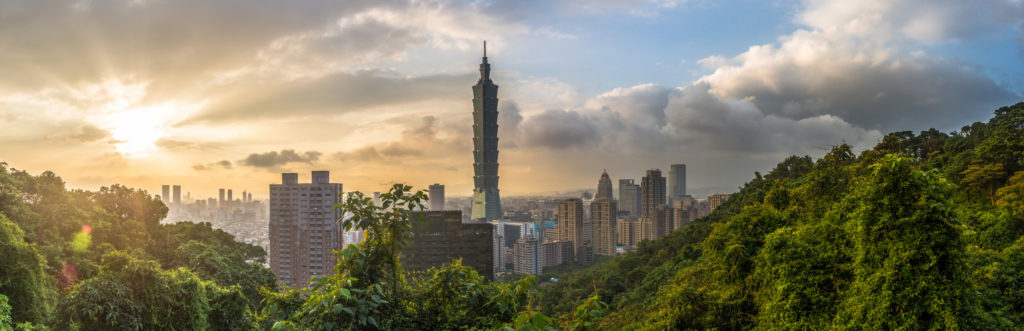 Panorama of Taipei skyline showing Taipei 101