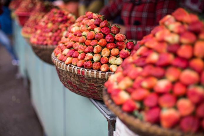 Strawberries Dalat central market.