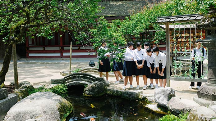 Japanese students on an outing