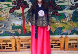 woman wearing traditional korean hanbok