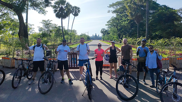 cycle tour in cambodia